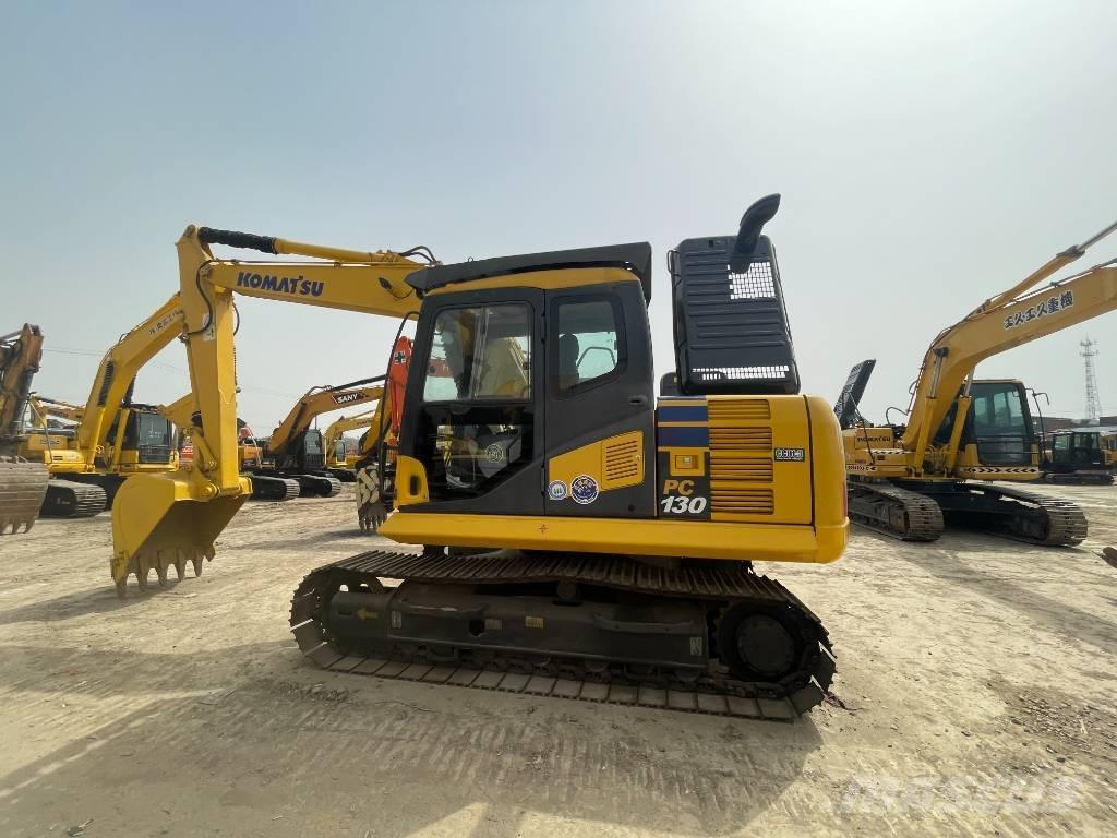 Komatsu PC 130 حفارات زحافة