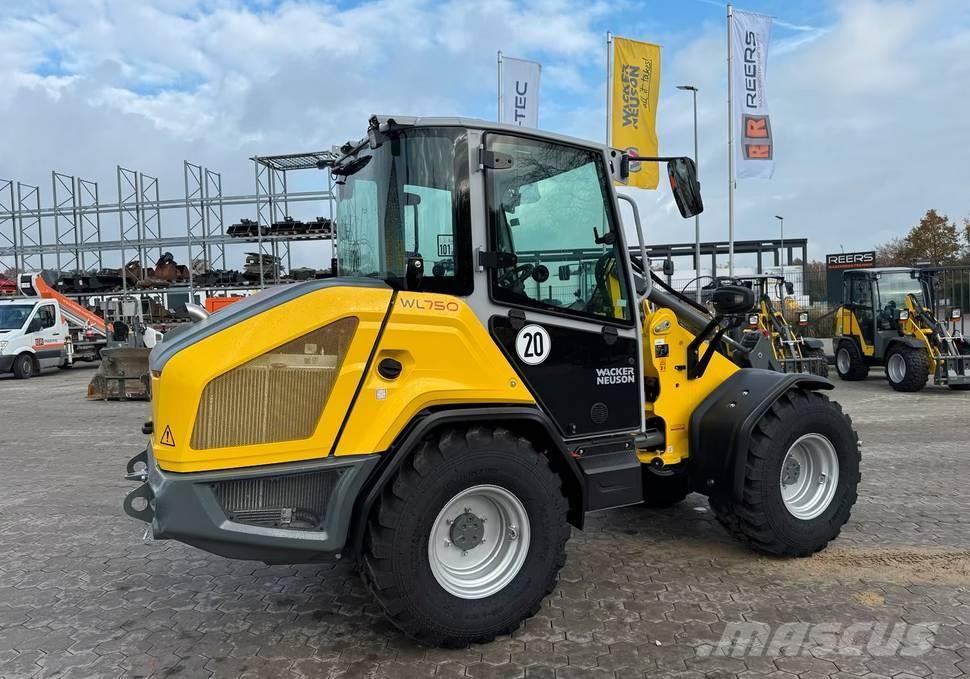 Wacker Neuson WL 750 لوادر بعجل