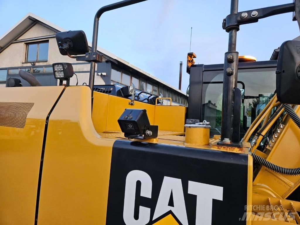 CAT 316FL حفارات زحافة