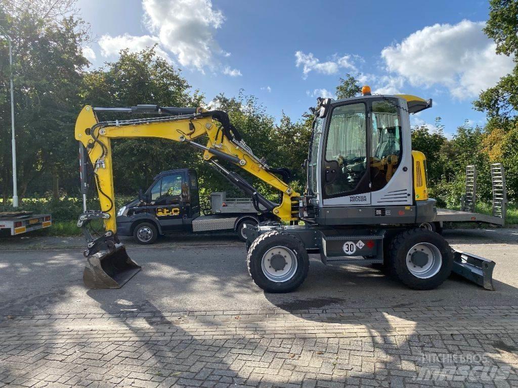 Wacker Neuson EW65 حفارات بعجل