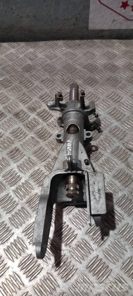 Volvo FH 12    1061138 كابينة والداخلية
