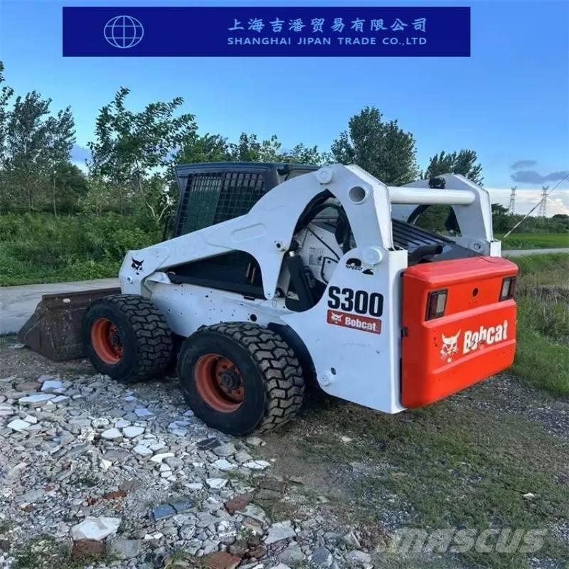 Bobcat s 300 لوادر انزلاقية التوجيه
