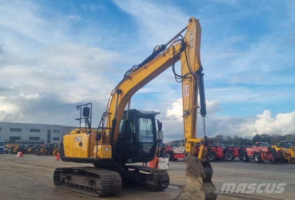 JCB JS 145 LC حفارات زحافة