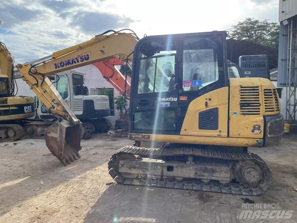 Komatsu PC 60-8 حفارات زحافة