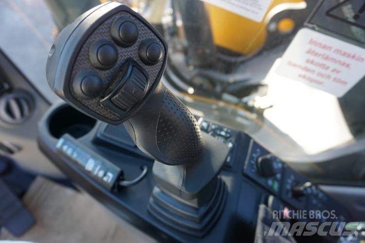 Volvo EC 250 E NL حفارات زحافة