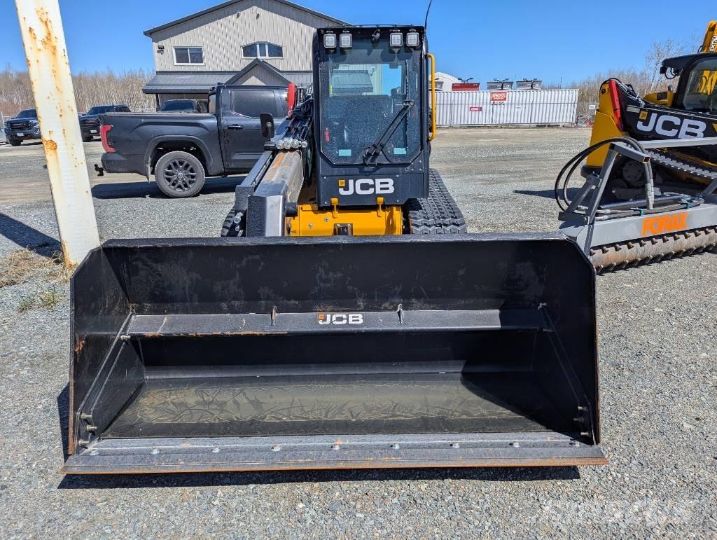 JCB 3TS-8T لوادر انزلاقية التوجيه