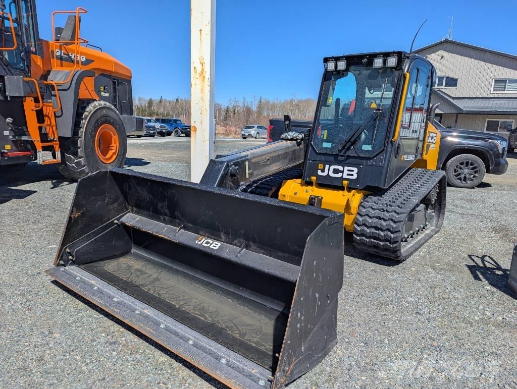 JCB 3TS-8T لوادر انزلاقية التوجيه