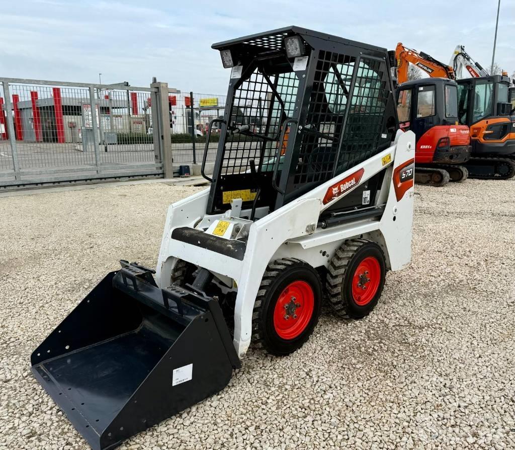 Bobcat S 70 لوادر انزلاقية التوجيه