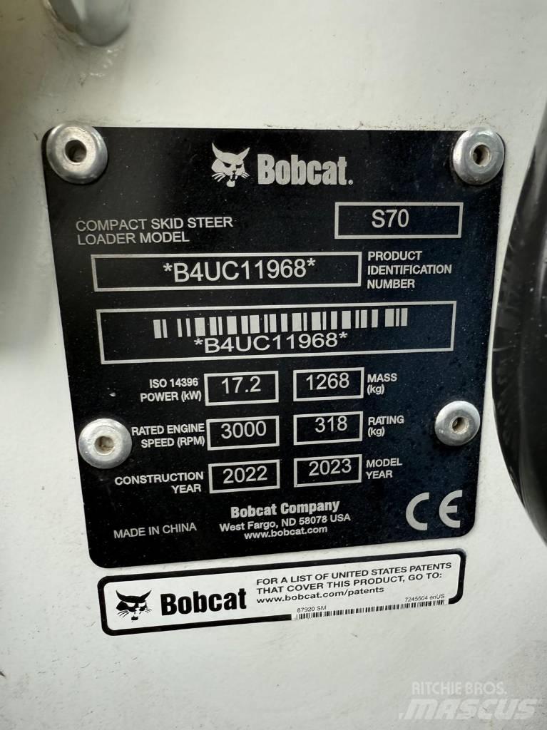 Bobcat S 70 لوادر انزلاقية التوجيه