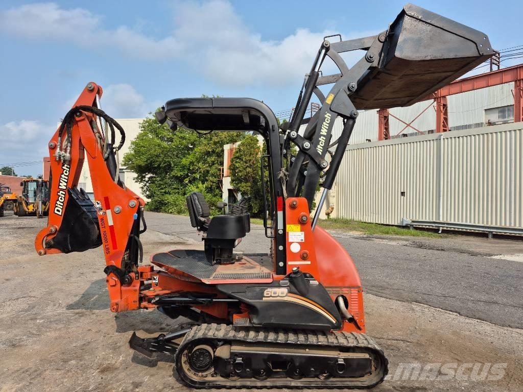 Ditch Witch XT 1600 لوادر ذات جرافات عكسية