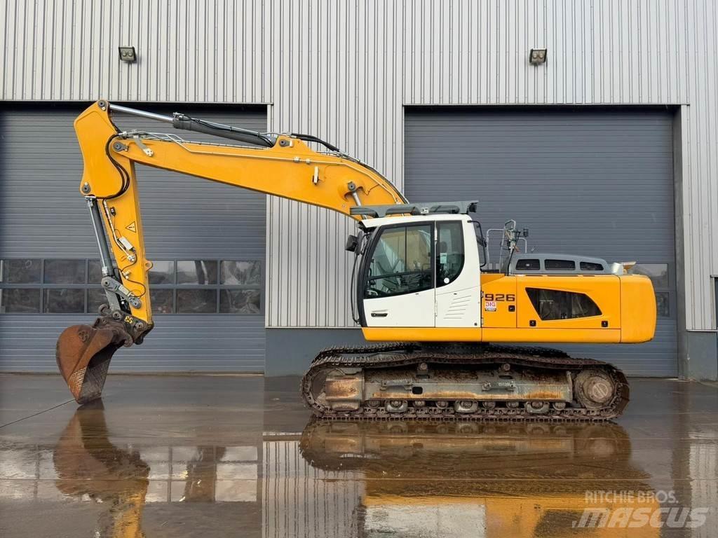 Liebherr R926 LC حفارات زحافة