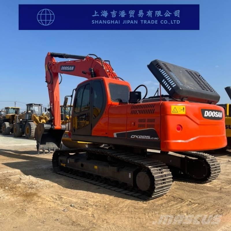 Doosan DX 225 حفارات زحافة
