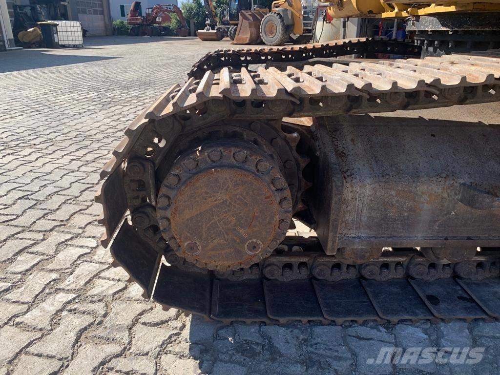 CAT 326FLN حفارات زحافة