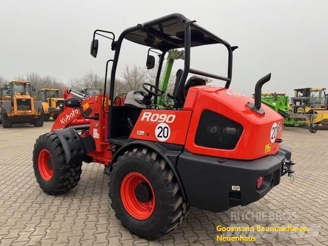 Kubota R 090 لوادر بعجل