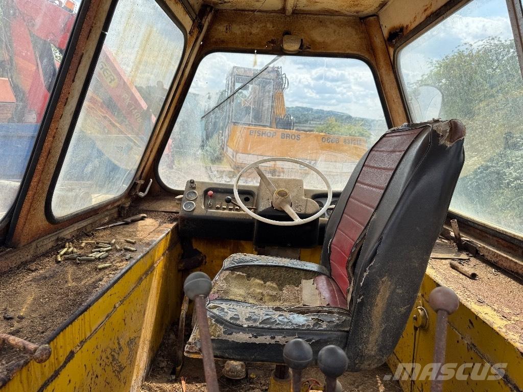 JCB 3 C II لوادر ذات جرافات عكسية