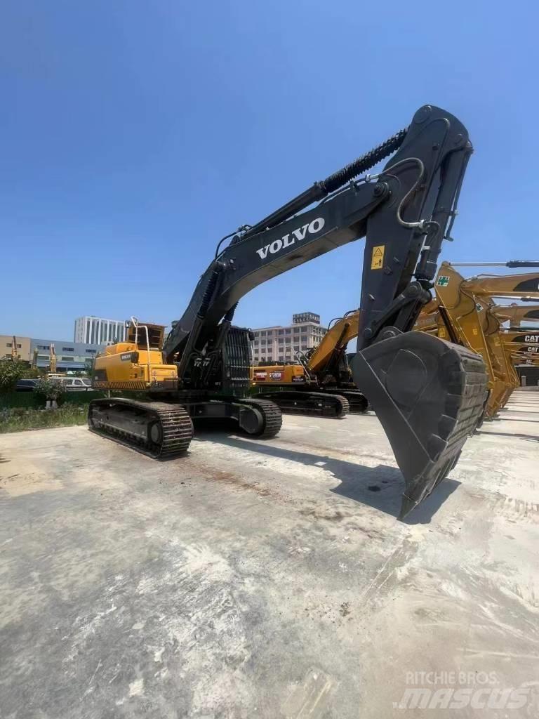 Volvo EC 480 D حفارات زحافة