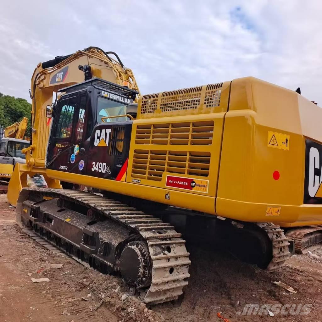 CAT 349 E حفارات زحافة