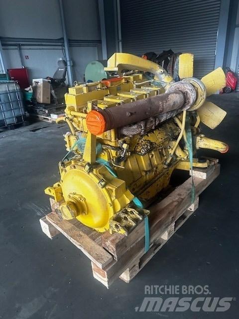 Komatsu SA6D140-1 محركات