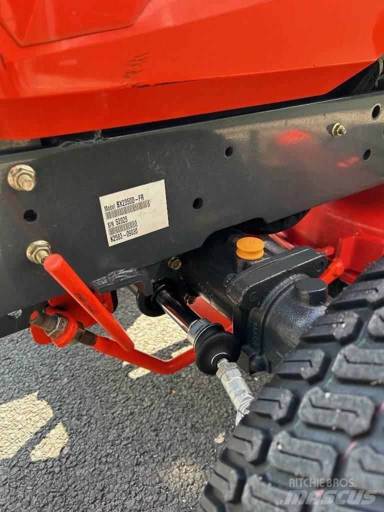 Kubota BX 2350 D جرارات مدمجة