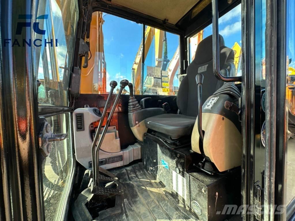 CAT 305.5 E 2 حفارات زحافة