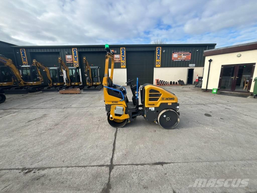 XCMG XD90 مداحل ثنائية الاسطوانة