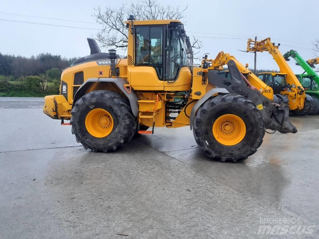Volvo L 90 H لوادر بعجل