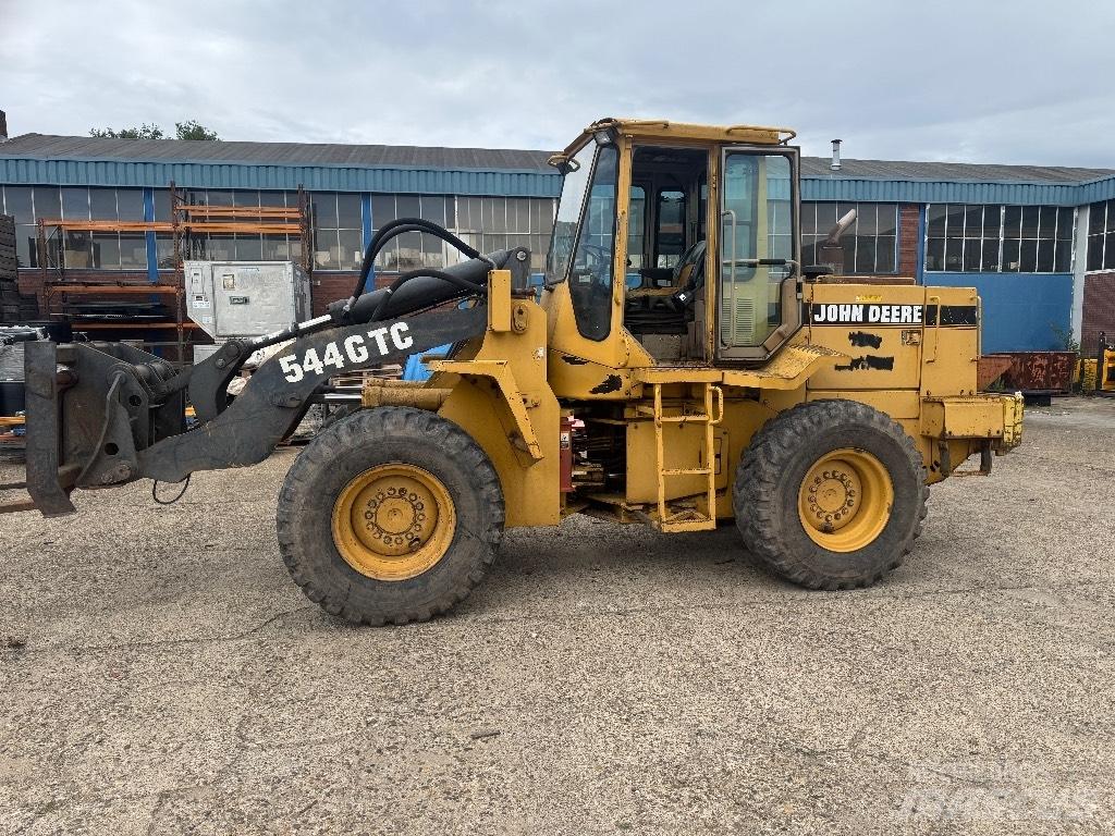 John Deere 544GTC لوادر متعددة الأغراض
