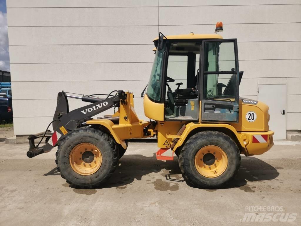 Volvo Radlader L30G لوادر بعجل
