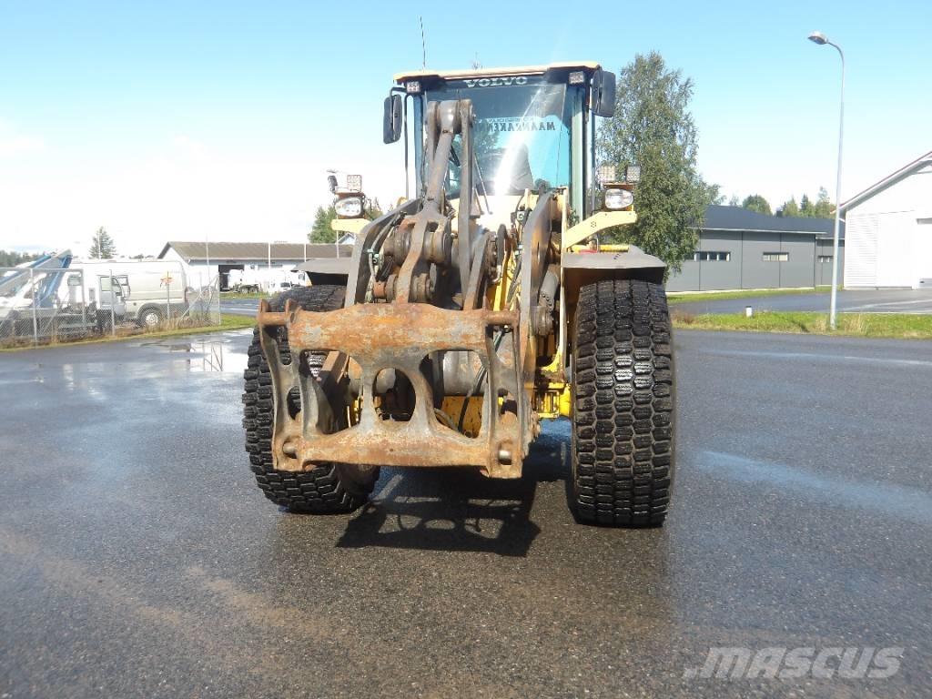 Volvo L 110 E لوادر ذات جرافات عكسية