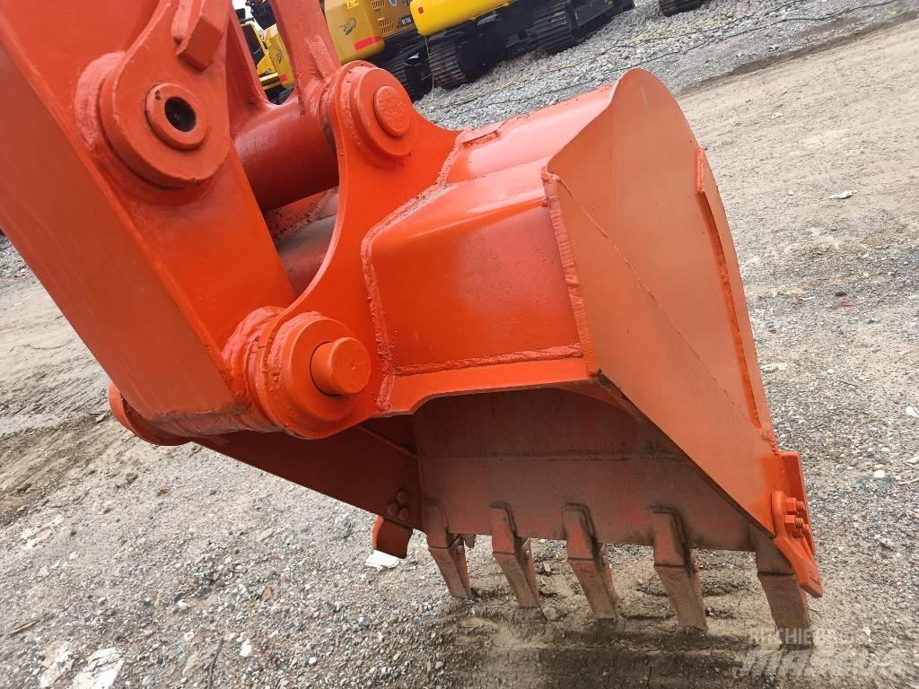 Hitachi ZX 70 حفارات زحافة