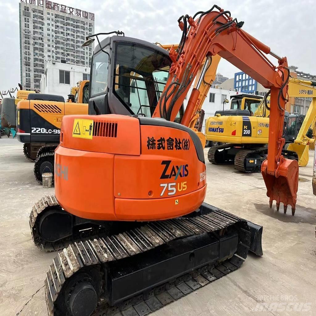 Hitachi ZX 75 حفارات زحافة