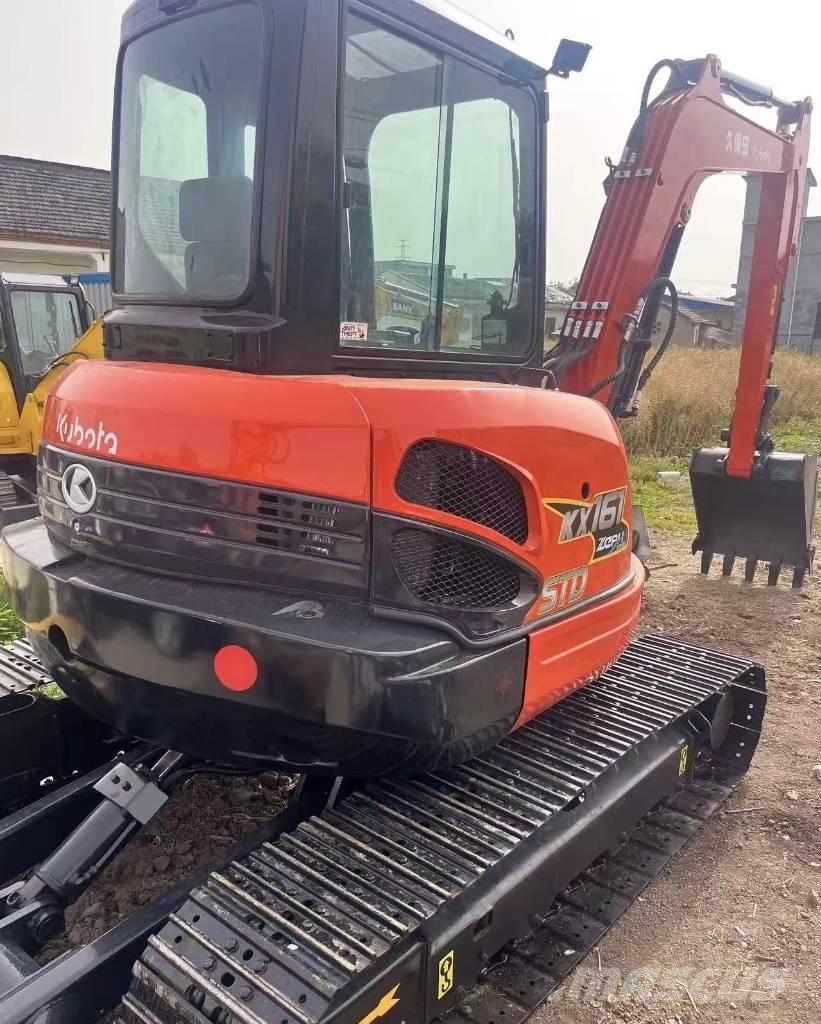 Kubota 161 حفارات زحافة