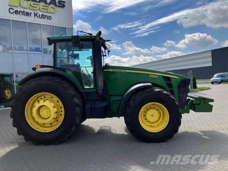 John Deere 8530 الجرارات
