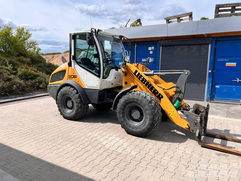 Liebherr L 506C لوادر بعجل