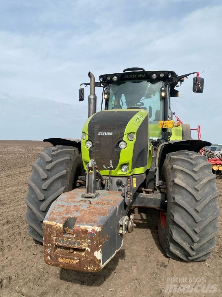CLAAS Axion 940 SCR الجرارات