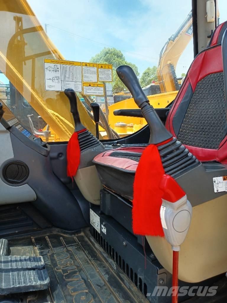 Komatsu PC 70 حفارات وسط 7 طن - 12 طن