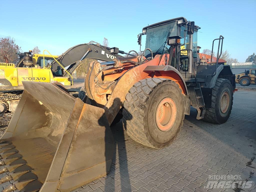 Hitachi ZW 310 لوادر بعجل
