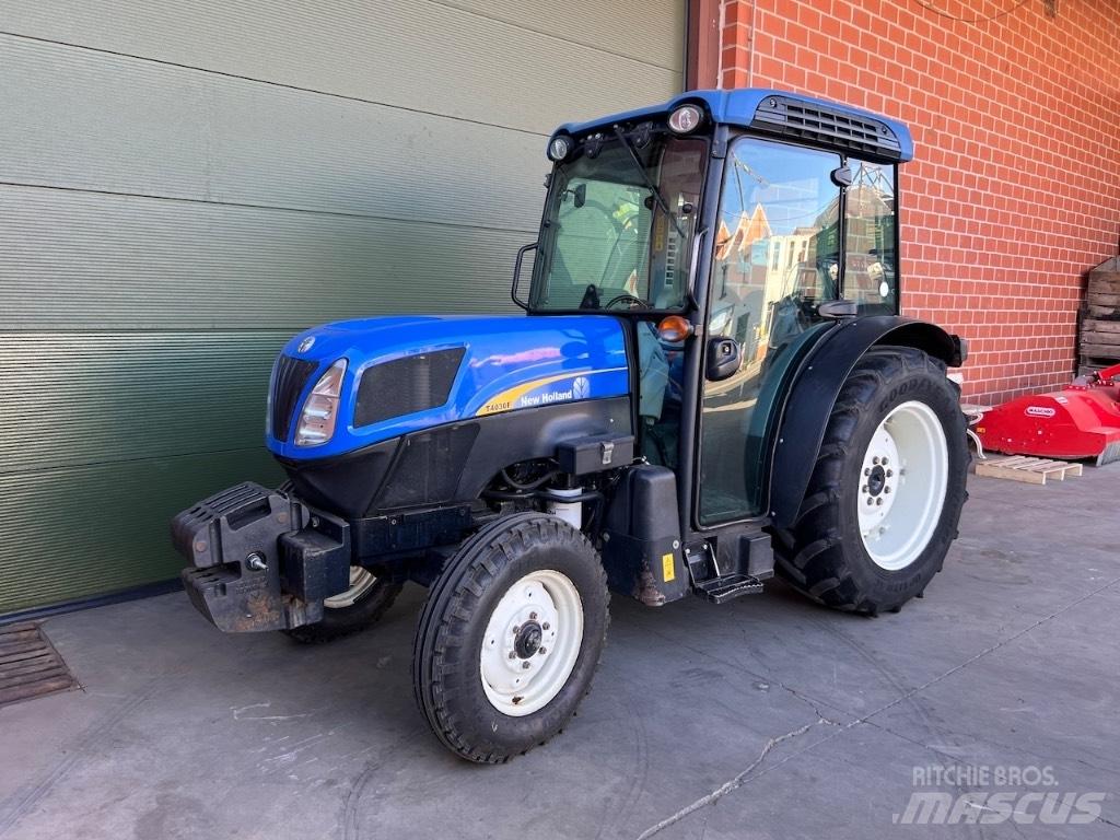 New Holland T4030F الجرارات