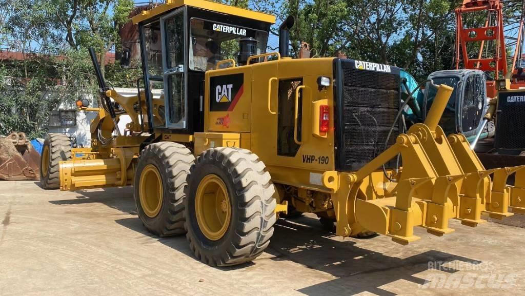 CAT 140 K معدات تمهيد الطرق