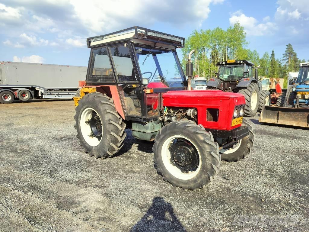 Zetor 6045/7011 الجرارات