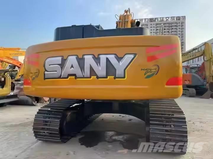 Sany SY 215 C حفارات زحافة