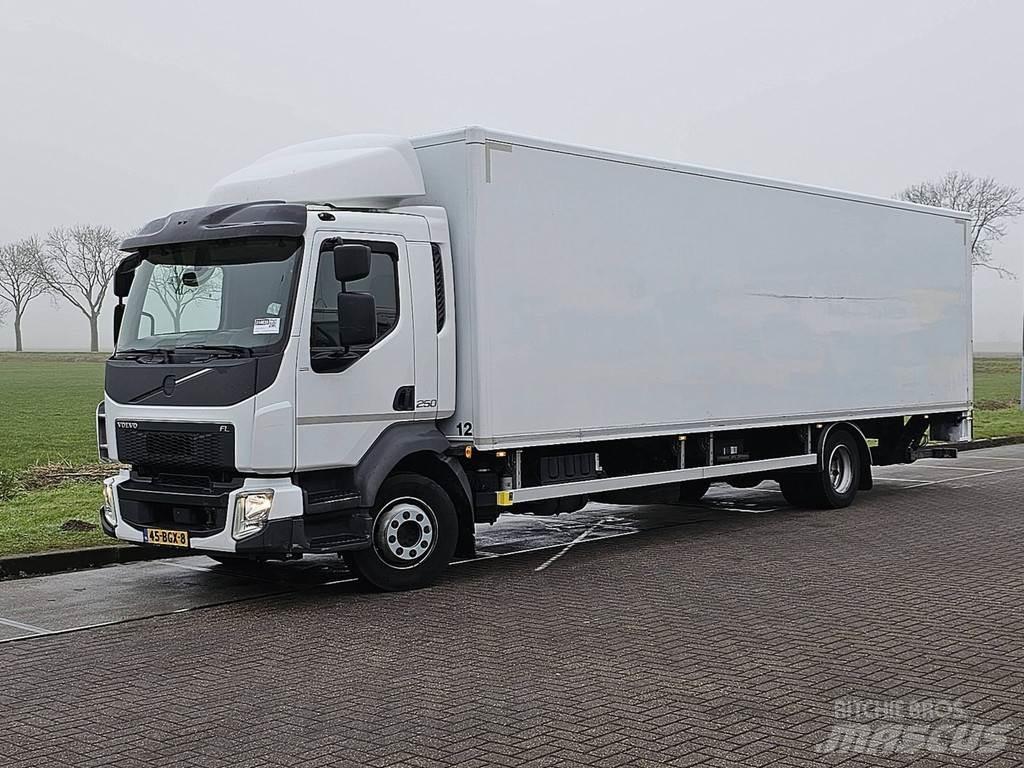 Volvo FL 250.14 شاحنات ذات هيكل صندوقي
