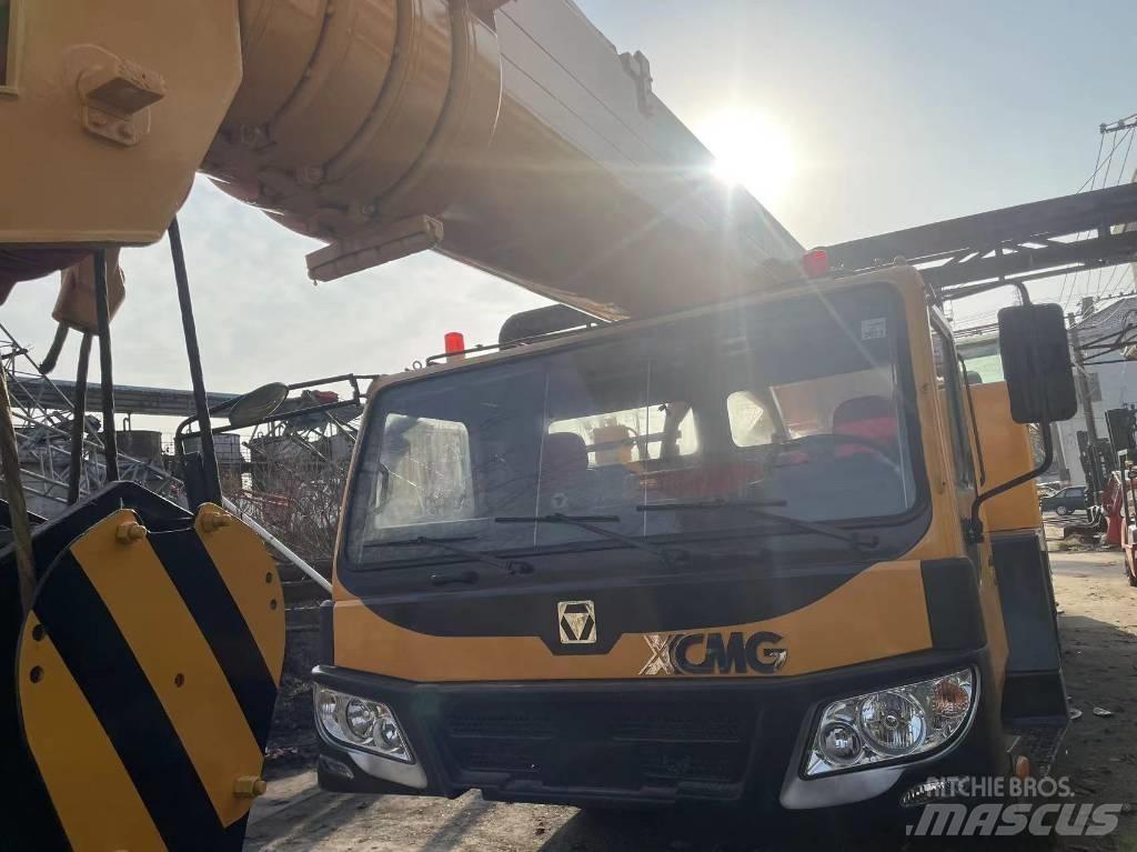 XCMG QY 70 K رافعات صالحة لكل أنواع الطرق