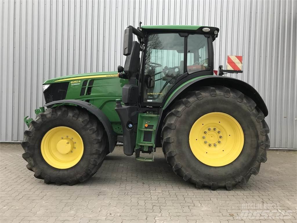 John Deere 6250R الجرارات