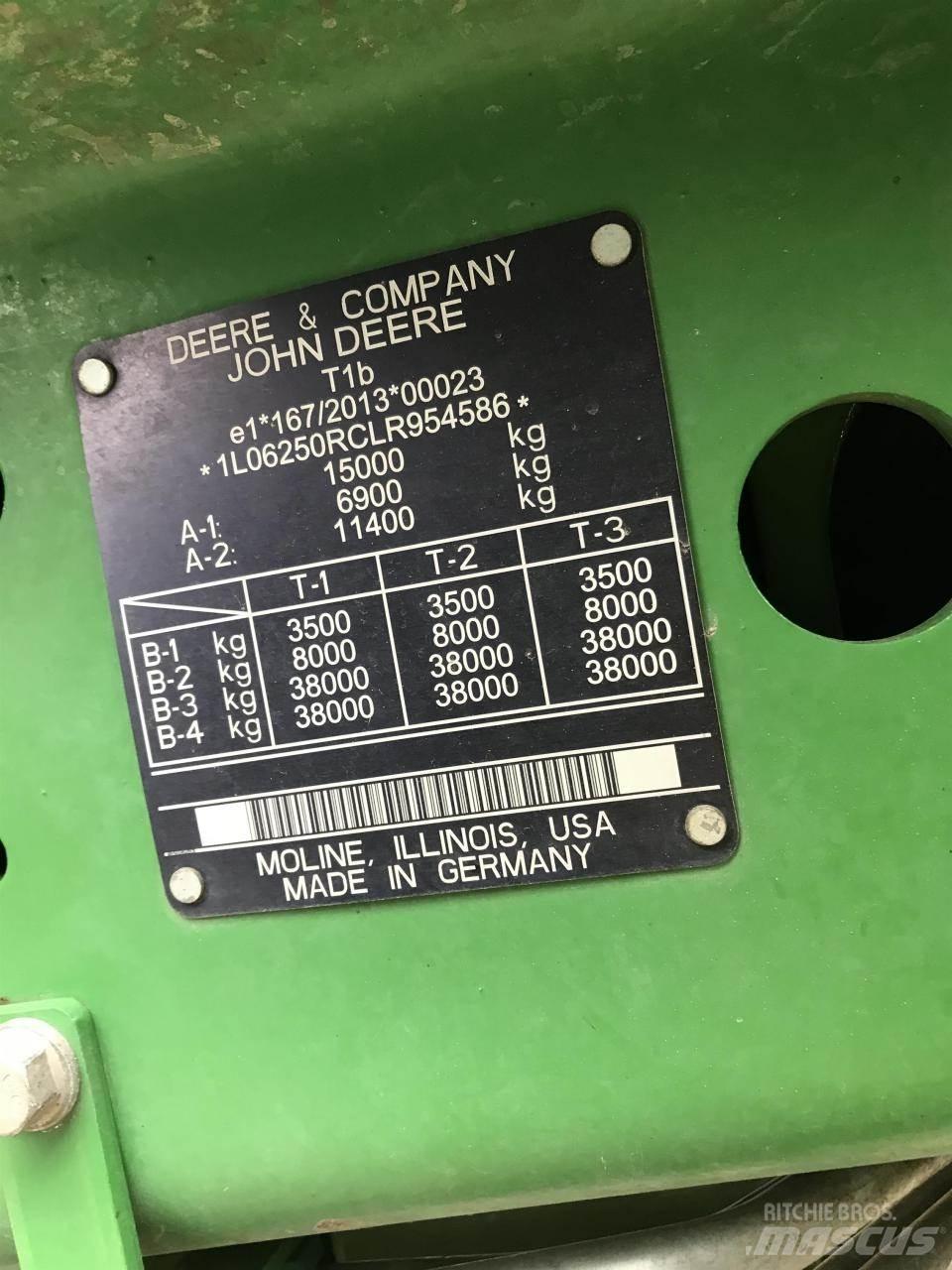 John Deere 6250R الجرارات