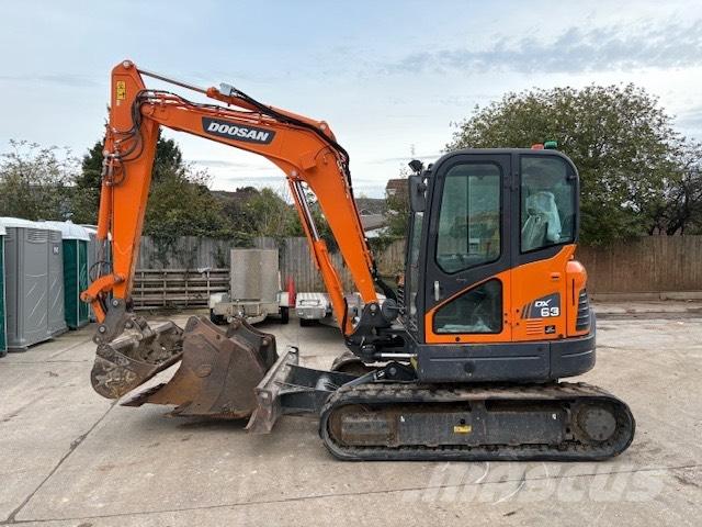Doosan DX 63-3 حفارات صغيرة أقل من 7 طن (حفارات صغيرة)