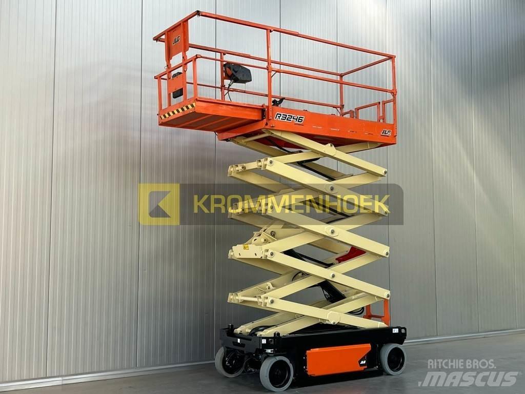 JLG R 3246 رافعات مقصية الشكل