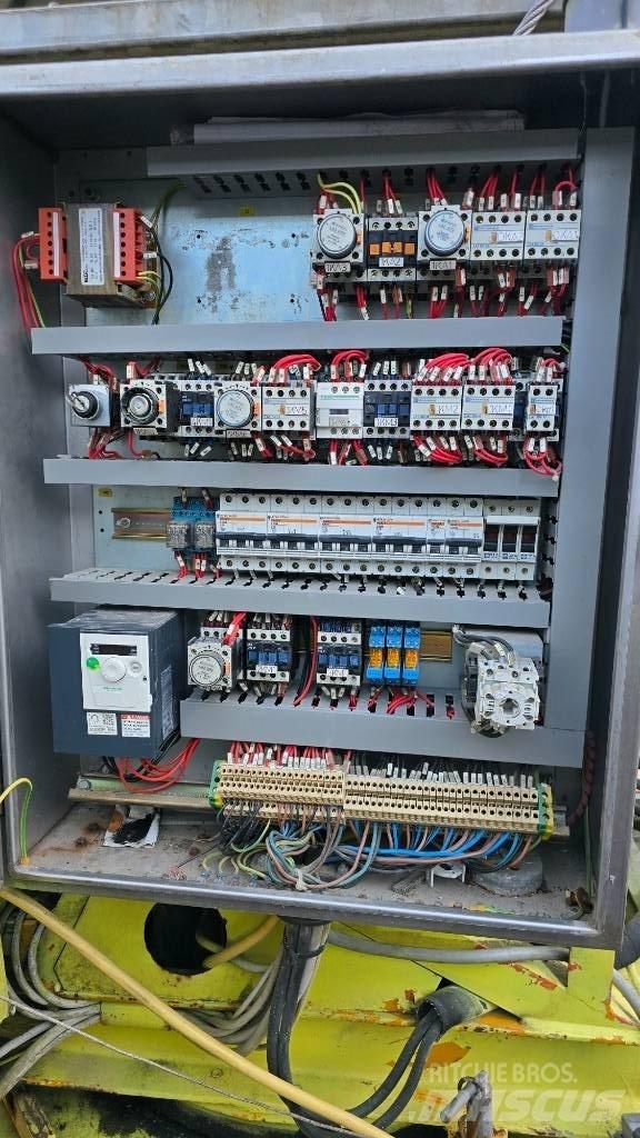 Potain GMH 519 رافعات ذاتية الارتفاع