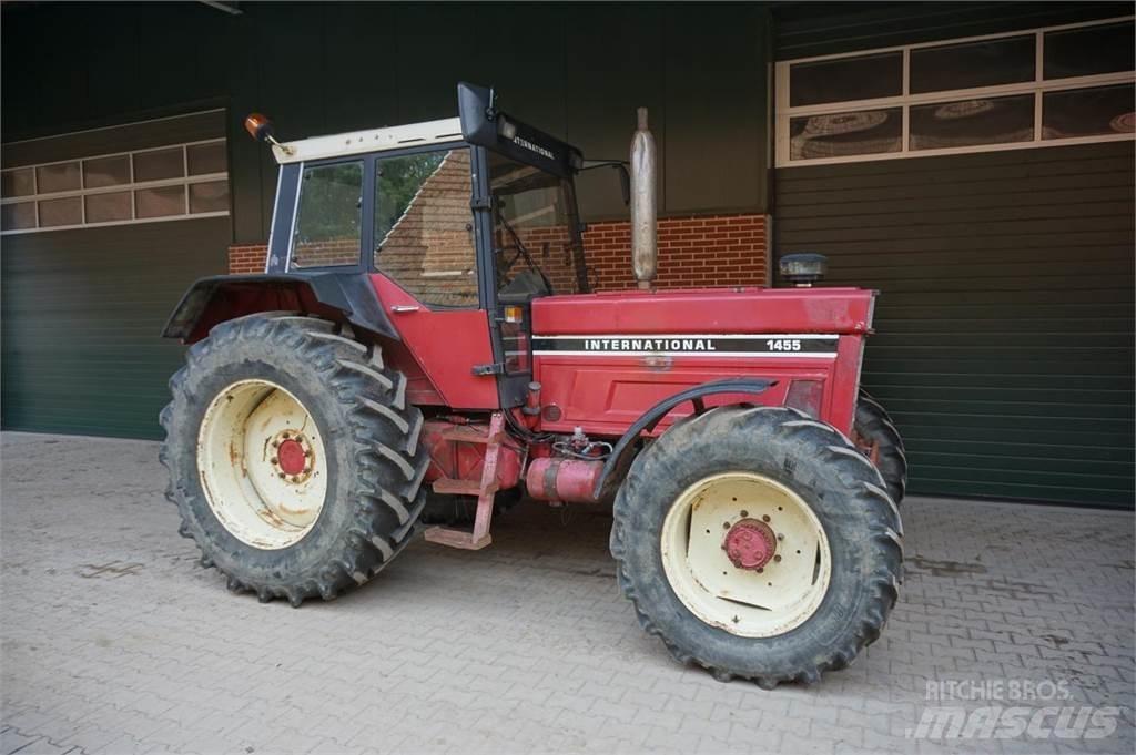 Case IH IHC 1455 الجرارات