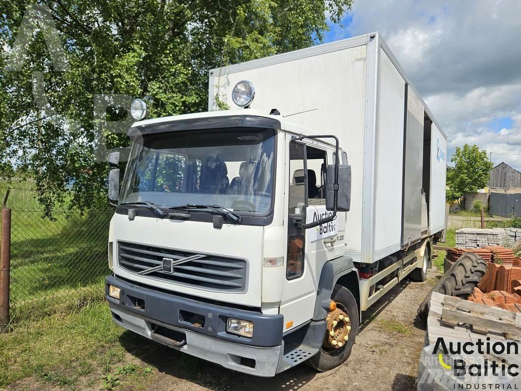 Volvo FL615 شاحنات ذات هيكل صندوقي